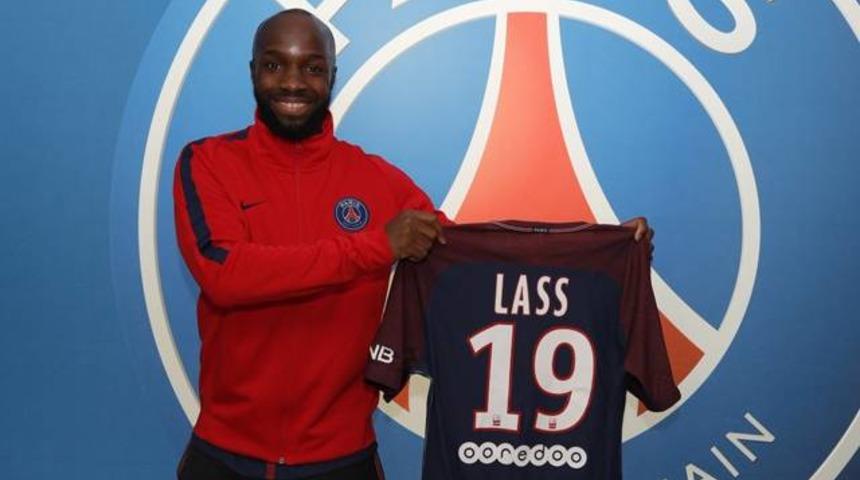 Paris Saint Germain, Lassana Diarra'yı kadrosuna kattı 