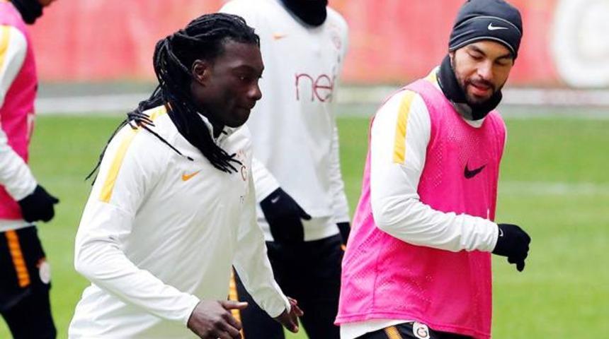 Bafetimbi Gomis'te takımla birlikte &ccedil;alıştı