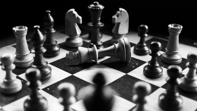 Şirketlerden stratejik hamleler: Enerjiden gayrimenkule, camdan rafineriye yeni yol haritaları