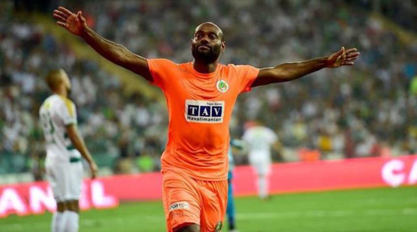 Vagner Love, Beşiktaş'ı a&ccedil;ıkladı!
