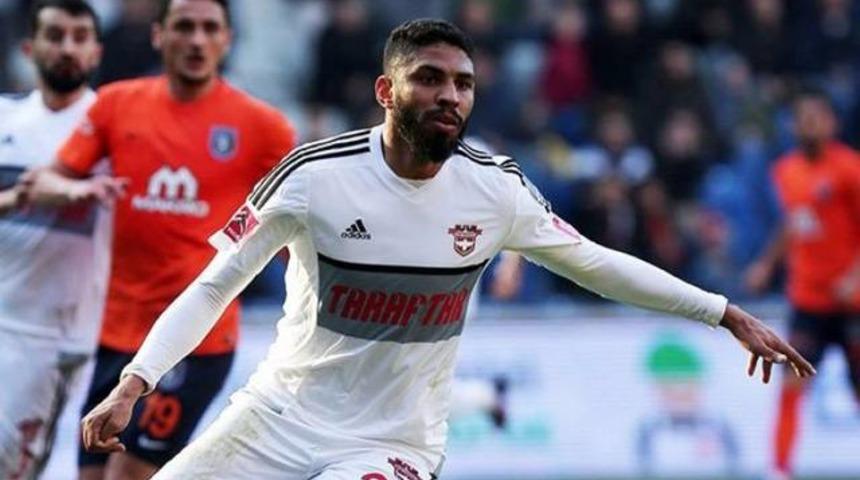 G&ouml;ztepe, Wallace Reis'ta sona geldi