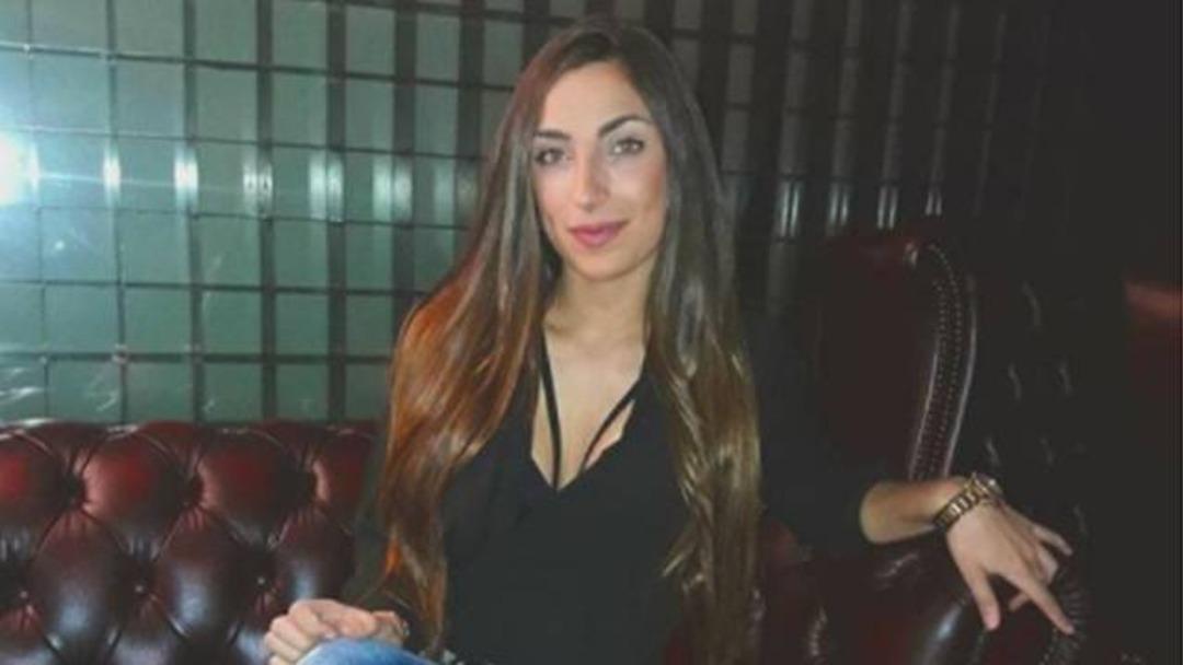  İngiltere Sara Botello'yu konuşuyor