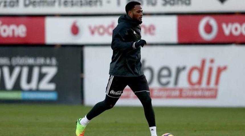 Beşiktaş, Larin'e kul&uuml;p arıyor!