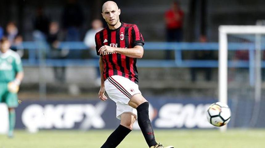 Fenerbah&ccedil;e'ye Gabriel Paletta teklif edildi