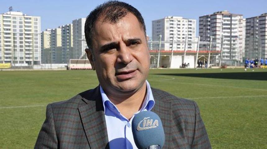 Evkur Yeni Malatyaspor, Turgut Doğan Şahin ve Murat Ak&ccedil;a'yla yollarını ayırıyor