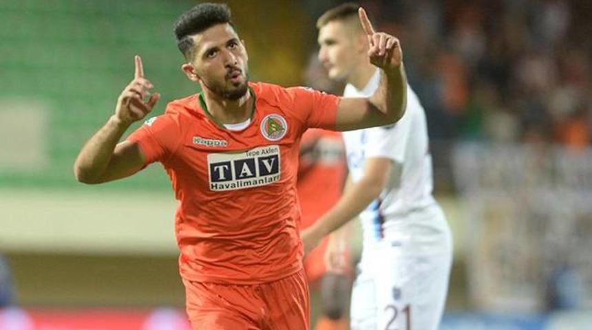 Emre Akbaba Medipol Başakşehir'e gidiyor!