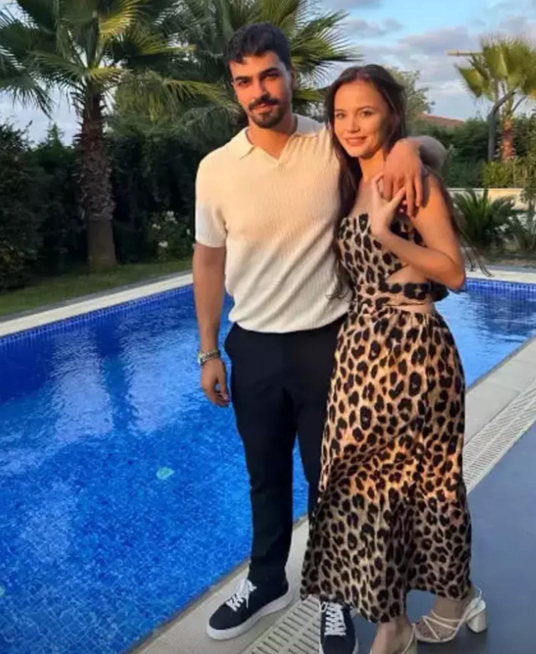 Yağmur Yüksel ayrılık iddialarına noktayı koydu! Aşk pozu geldi 1