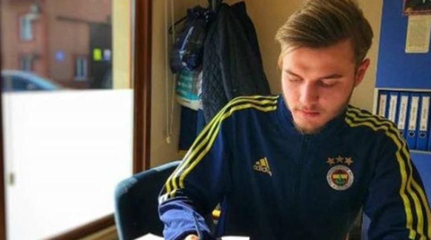 Fenerbah&ccedil;e, G&ouml;rkem &Ccedil;elik'i kadrosuna kattı