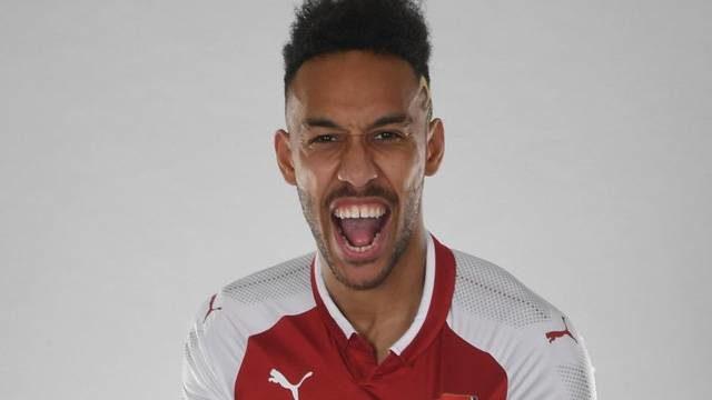 Arsenal, Pierre-Emerick Aubameyang'ı transfer etti