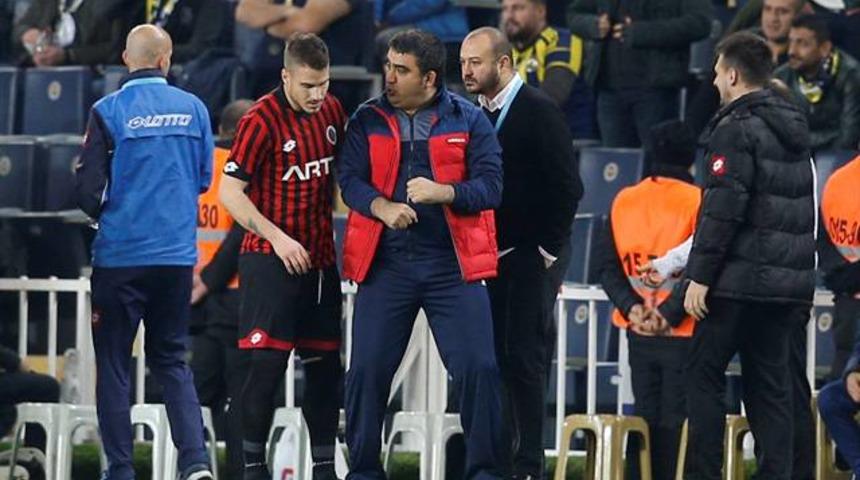 &Uuml;mit &Ouml;zat'tan Kadık&ouml;y'de flaş kararlar!..