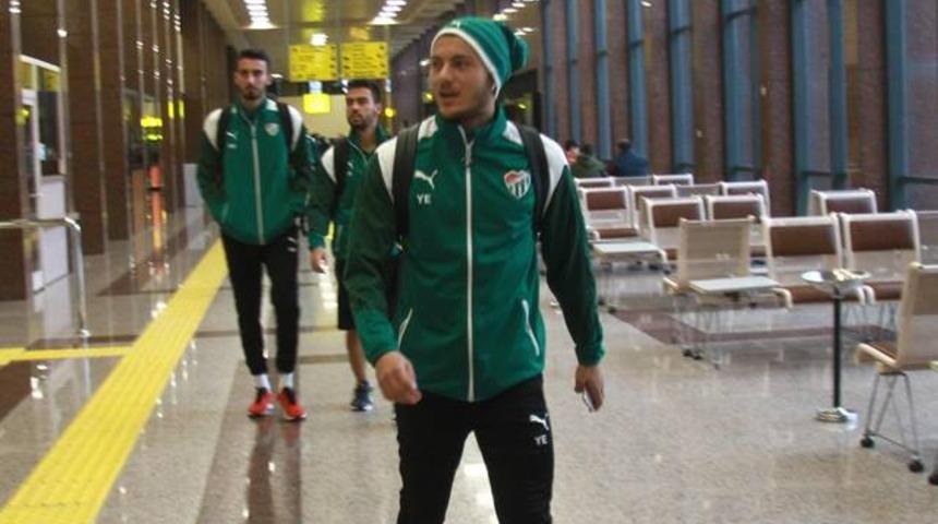 Yusuf Erdoğan Lens'e fark attı!