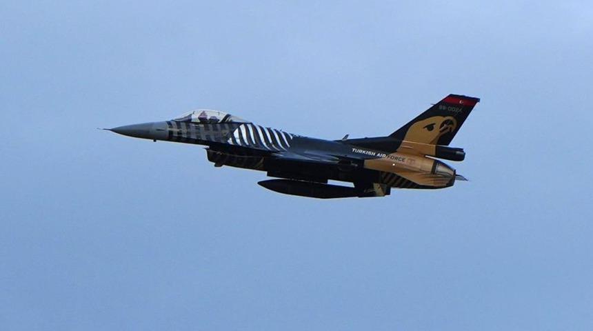 SOLOTÜRK Balıkesir’de nefesleri kesti 