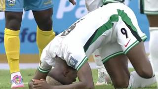 Şampiyonlar Ligi'ne günler kala Galatasaray'a Osimhen'den kahreden haber! Sakatlanarak oyundan çıktı...