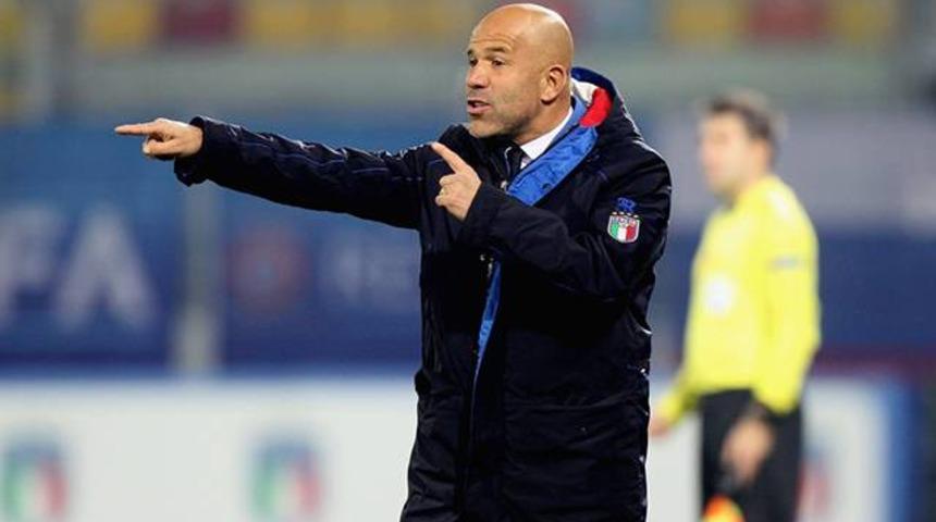 İtalya'nın ge&ccedil;ici hocası Di Biagio oldu