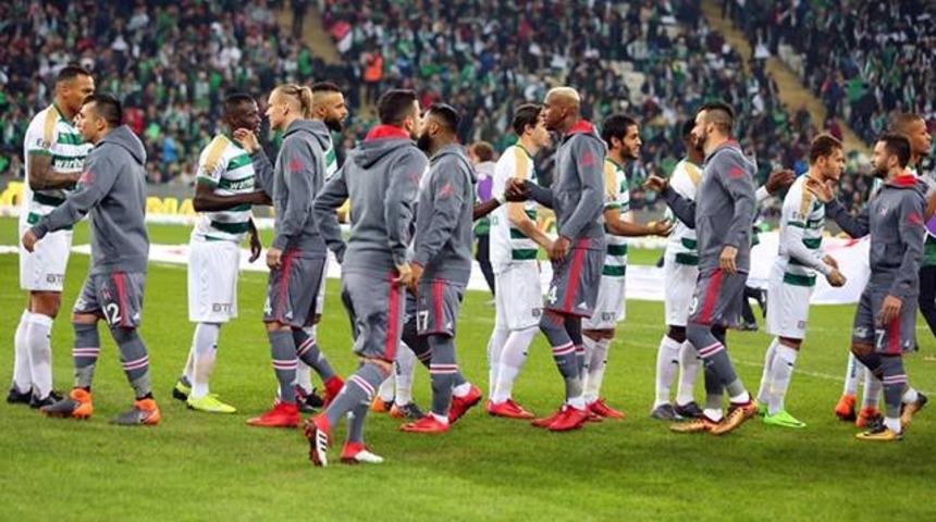 Vagner Love, Cyle Larin ve Domagoj Vida Beşiktaş'ın Şampiyonlar Ligi kadrosuna dahil edildi