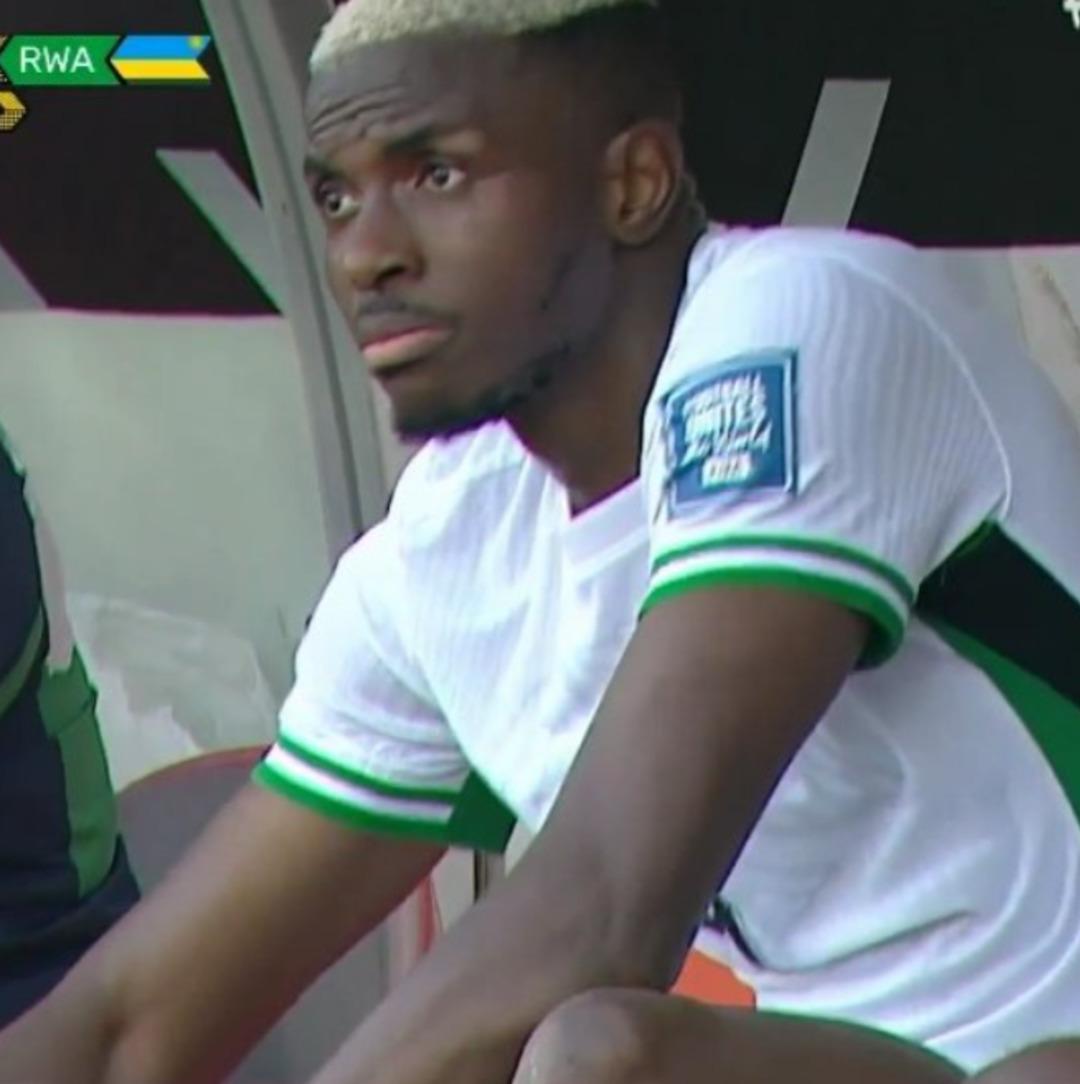 Şampiyonlar Ligi ne günler kala Galatasaray a Osimhen den kahreden haber! Sakatlanarak oyundan çıktı... 6