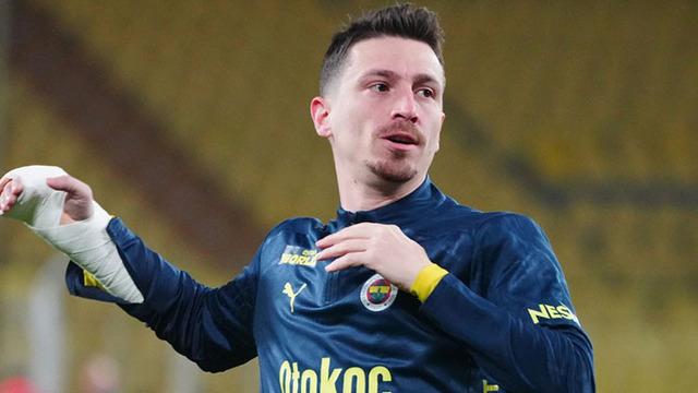 Fenerbahçeli futbolcu Mert Hakan Yandaş'tan canlı yayında sakatlık açıklaması!