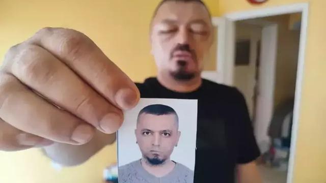 Saçlarındaki beyazları kapatmak istedi, hayatı karardı! İnternetten aldığı şampuan kabusu yaşattı