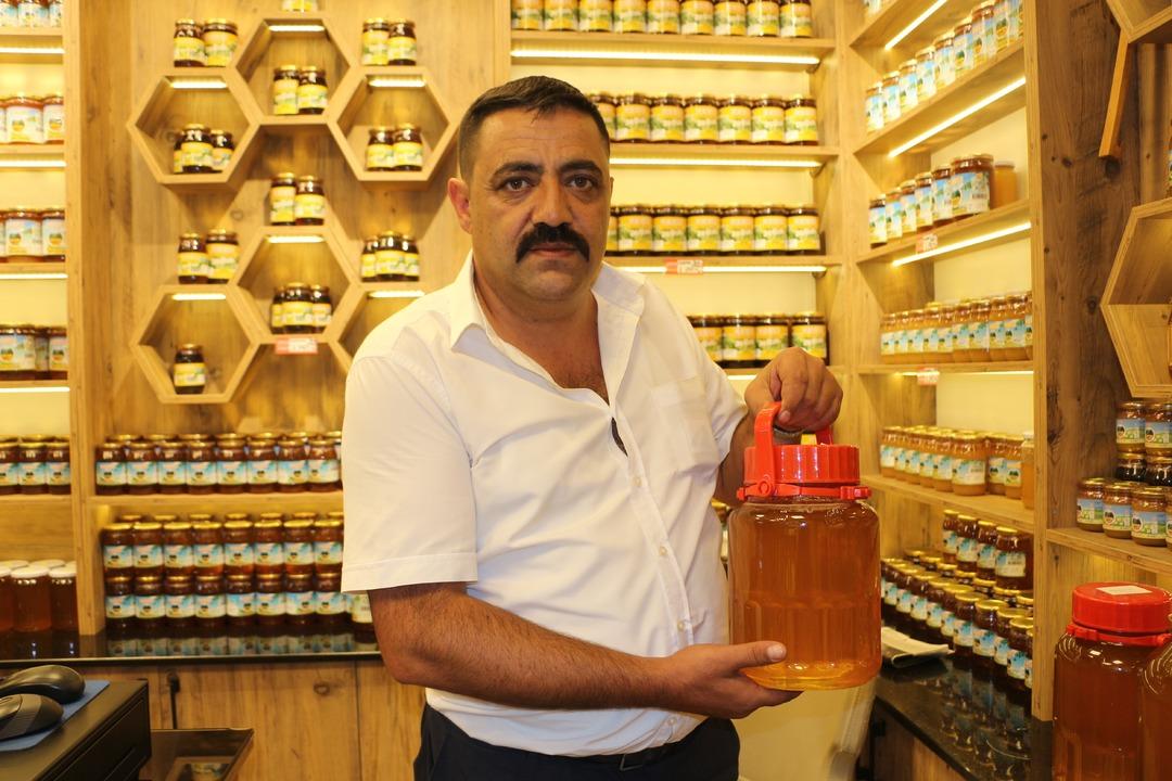  Anlamak mümkün değil  Fiyatını bile sormadan alıyorlar  Yeter ki...  4