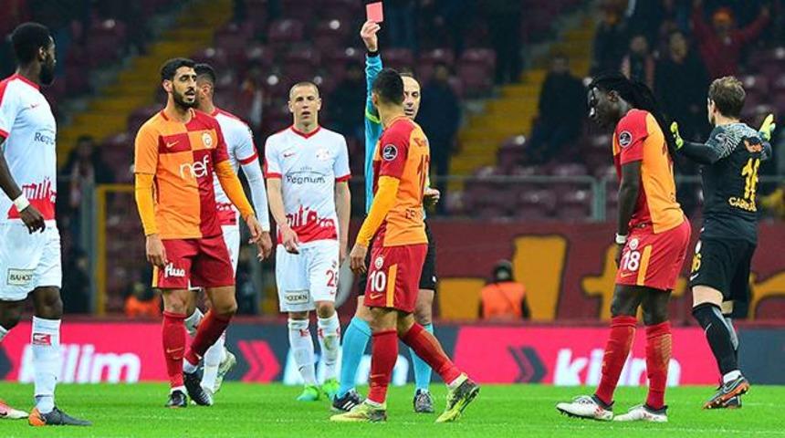 Belhanda kırmızı g&ouml;rd&uuml;, Kasımpaşa ma&ccedil;ında yok!