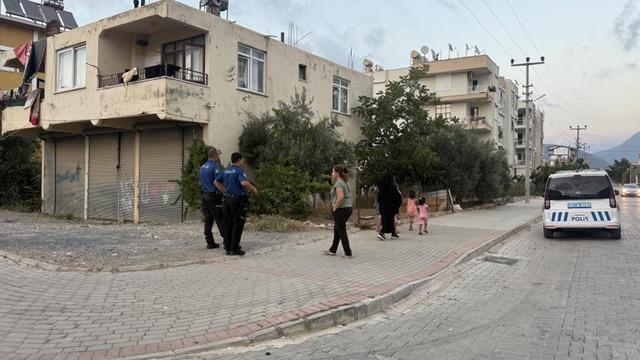 Bebek balkondan düştü