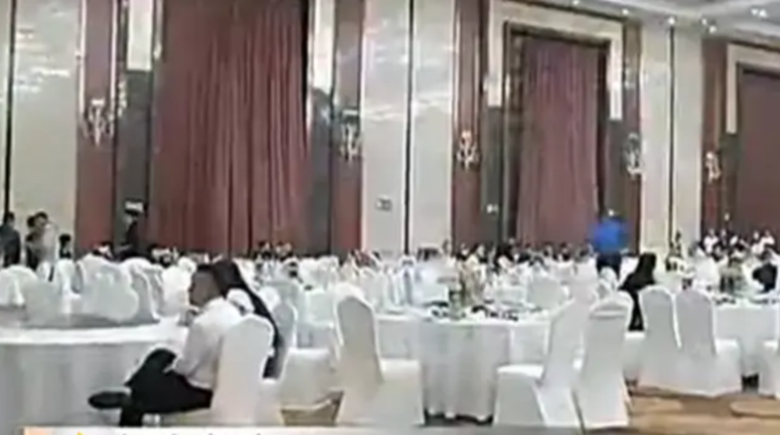 Düğünde davetlilerden skandal istek! Evlenen çift kırmak istemedi rol yaptı