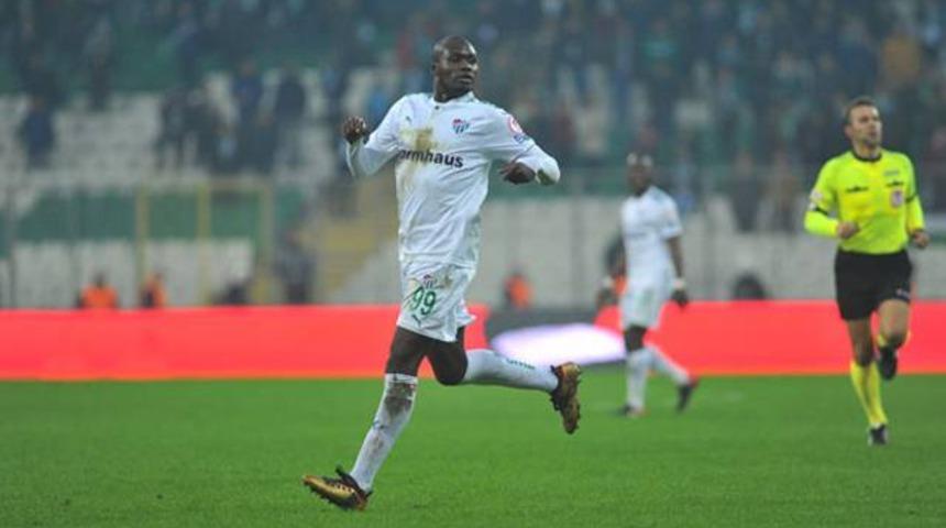 Moussa Sow, Galatasaray ma&ccedil;ına yetişecek