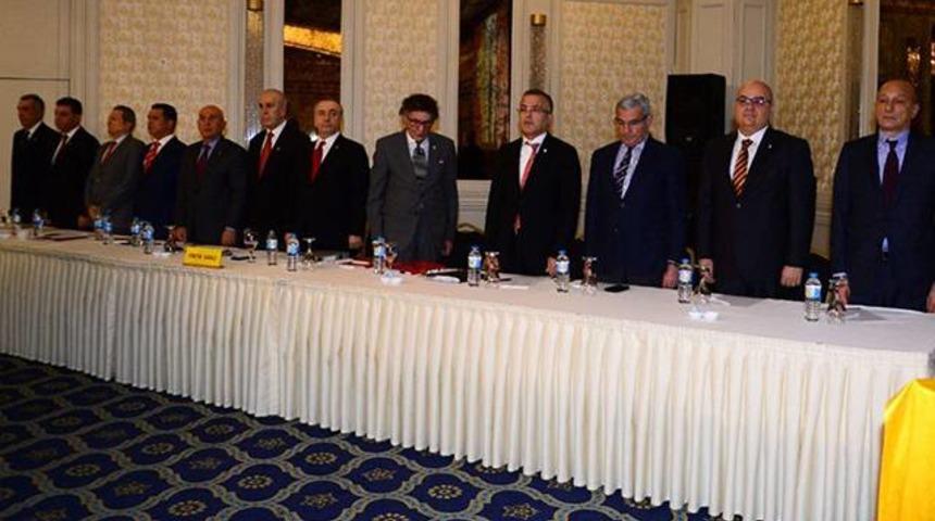 Galatasaray resmi danışman kadrolarını iptal etti