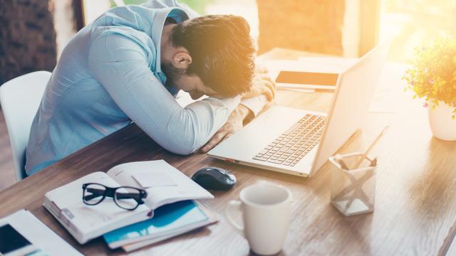 Sürekli yorgunluk hissi hangi vitamin eksikliğinden kaynaklanır? Yorgunluk-vitamin eksikliği ilişkisi