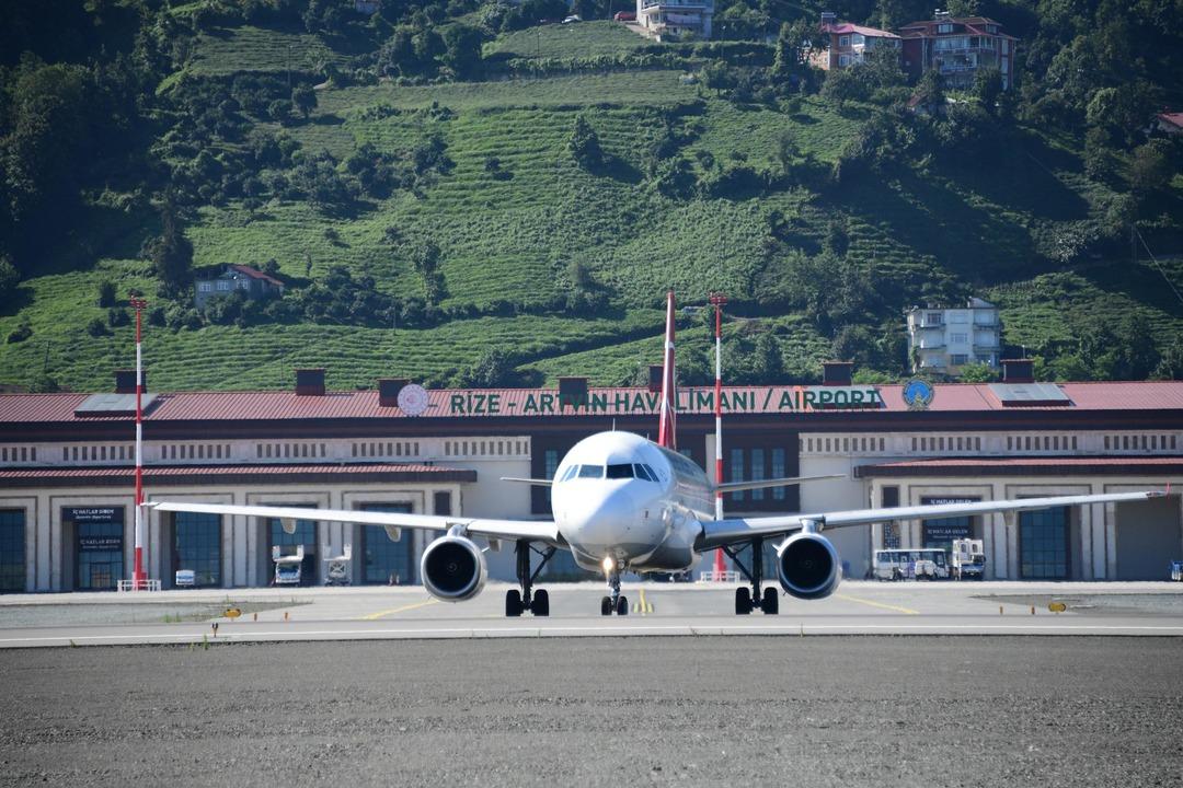 Uçaklarda yeni dönem! Bedava oldu... Bakan Uraloğlu  Zorunlu  diyerek duyurdu 3
