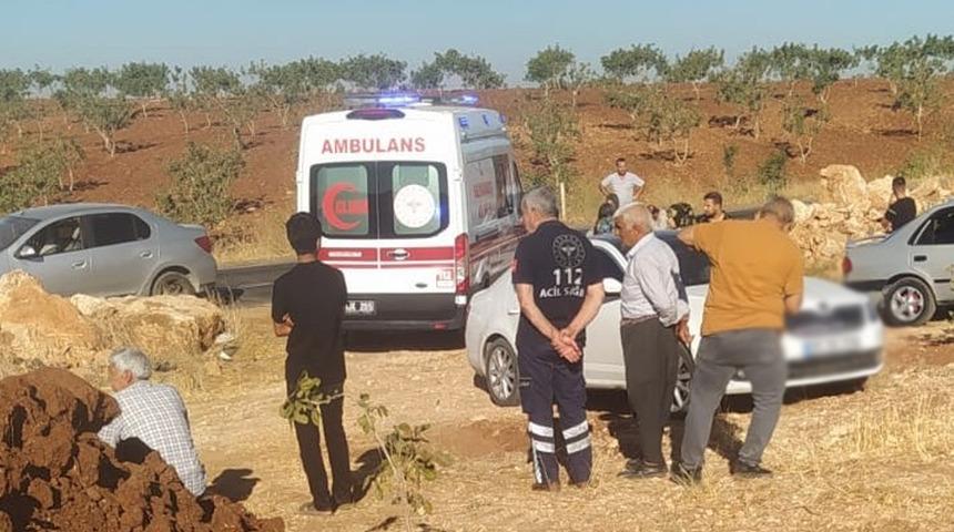 Şanlıurfa'da otomobil devrildi! &Ouml;l&uuml; ve yaralılar var