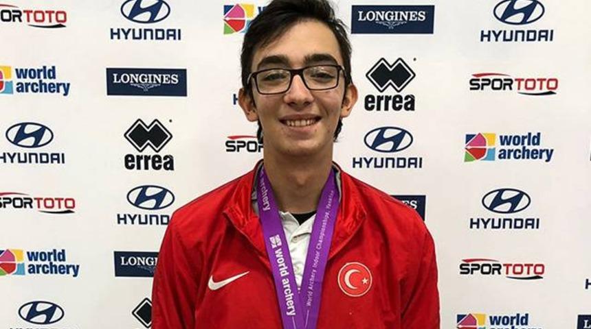 Mete Gazoz d&uuml;nya ikincisi oldu