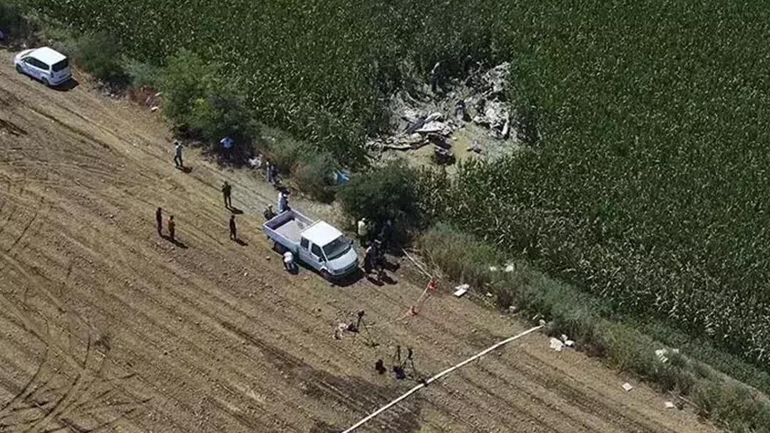 İzmir de pilotun hayatını kaybettiği eğitim uçağının düşme anının görüntüsüne ulaşıldı 1