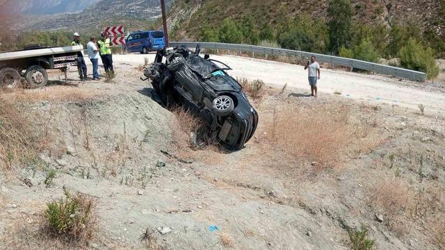 Konya-Antalya yolunda feci kaza: 1 ölü, 1 yaralı