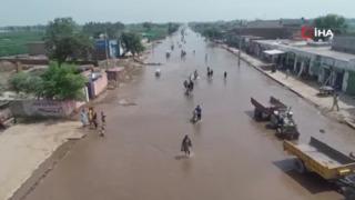 Pakistan’da muson yağışlarında ölenlerin sayısı 905’e yükseldi