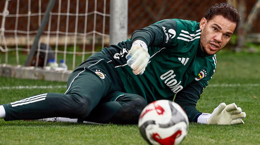 Fenerbahçe yeni transferine kavuştu! Ederson, formayı giydi, sahaya indi