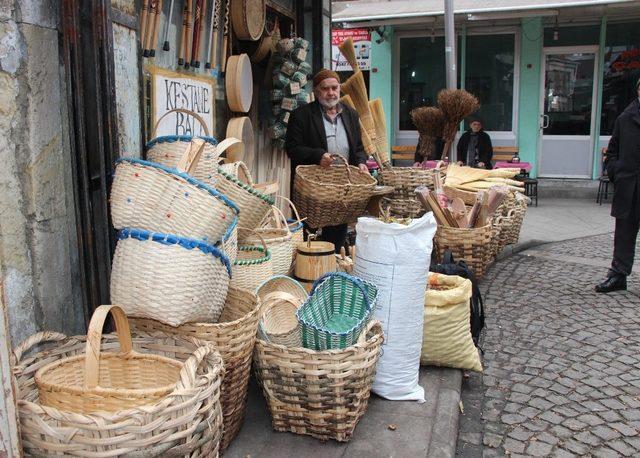 Plastik çıktı, ahşap sepet bitti