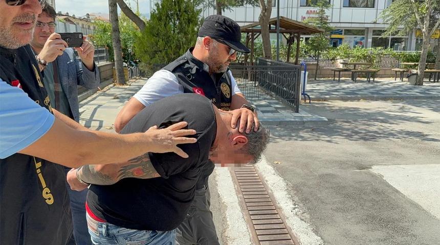 Valiye hakaret etti! Tatil yaptığı otelde gözaltına alınıp tutuklandı