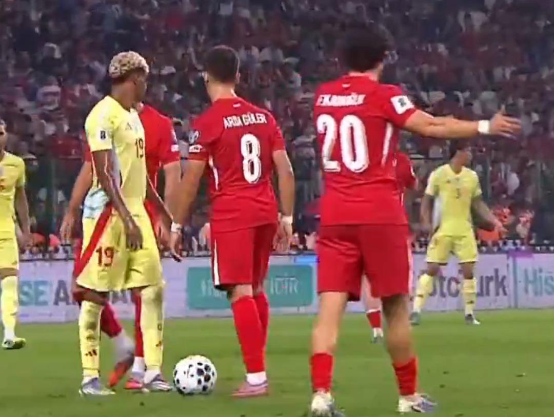 Lamine Yamal ile Arda Güler arasında tartışma! İspanya 6-0 öne geçince saha içi oyunlara başladı... 1
