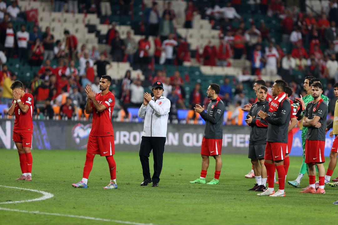 Vincenzo Montella 6-0 lık İspanya maçını böyle değerlendirdi: Eğer akıllı olursak... 3