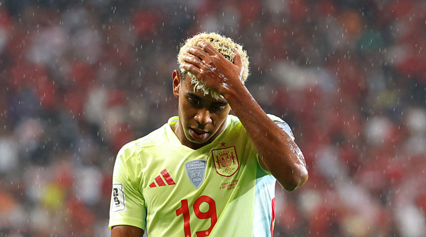 Milli maçta pasportunu kaybeden Lamine Yamal neye uğradığını şaşırdı! Konya Emniyet Müdürlüğü devreye girdi...