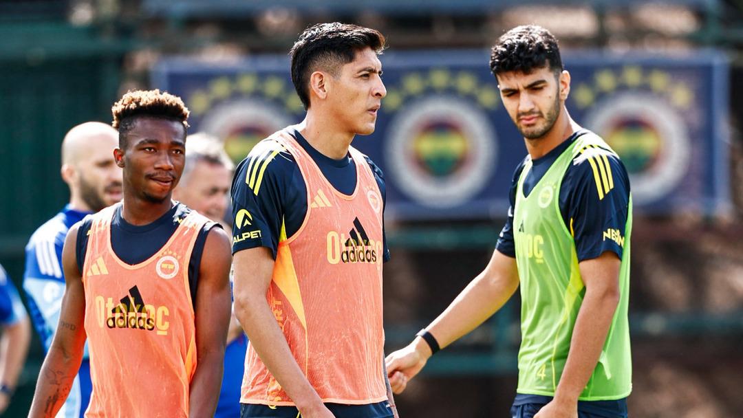 Fenerbahçe de Edson Alvarez milli maçta sakatlandı! Yıldız oyuncunun sakatlık süresi belli oldu... 1