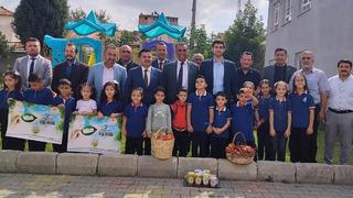 Altıntaş’ta yeni eğitim öğretim yılı doğa sevgisiyle başladı