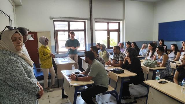 Patnos ilçe Milli Eğitim Müdürü Zeynep Oğuz Çam'dan köy okullarına ziyaret