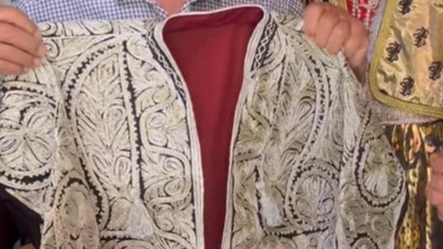 Asırlık nadide bir güzellik: ‘Sarka’ simli gümüş iplikle işleniyor! 89 yaşındaki ustanın ellerinde yaşatılıyor