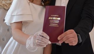 Son dakika | Kredi miktarı yükseliyor! Yeni evlenecek gençlere verilen destek tutarı artırıldı: '18-25' yaş detayı