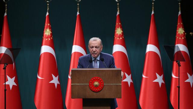 Cumhurbaşkanı Erdoğan'dan CHP'ye 'kızışan koltuk kavgası' tepkisi: Eyvallah' demeyiz