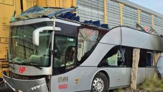 Meksika’da tren yolcu otobüsüne çarptı: 8 ölü, 45 yaralı