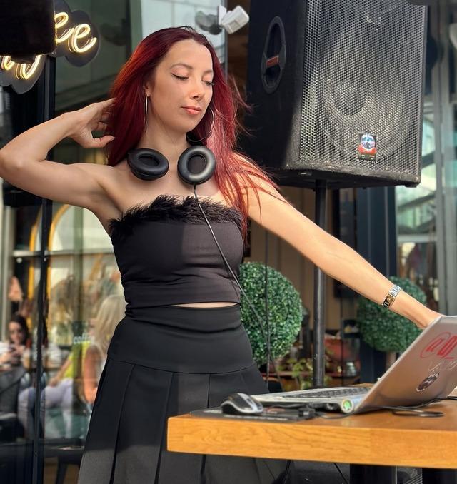 Mutluluğu uzun sürmedi! Genç DJ Elif Özcan dan kahreden haber: Nişanından 2 gün sonra hayatını kaybetti 2