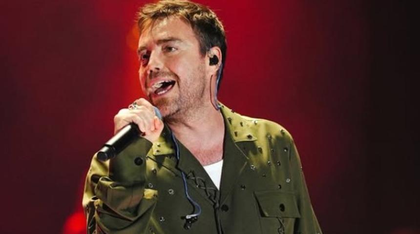 Murat Dalkılıç güzel oyuncuyla yakalandı! Aşk belgelendi yaş farkı olay oldu